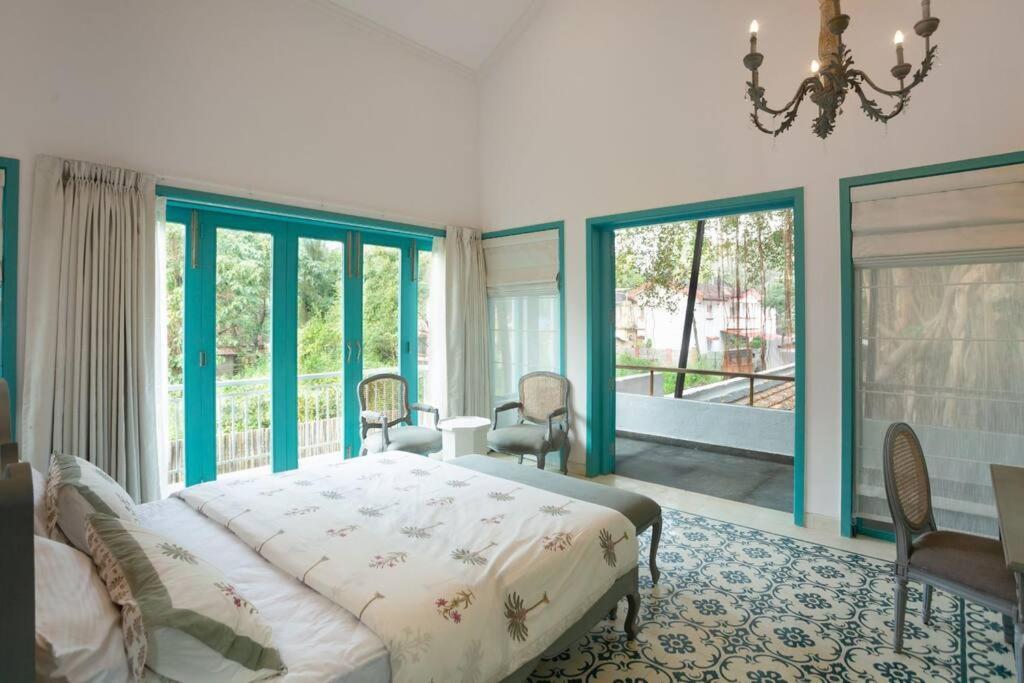 White Banyan Beach Villa, Candolim By The Acacia Villas Экстерьер фото